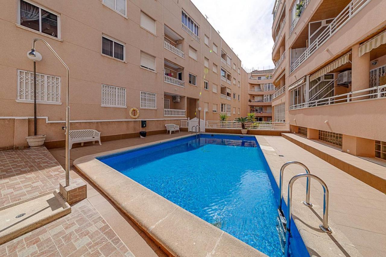 Cozy Appartment Torrevieja At Irina Luaran gambar