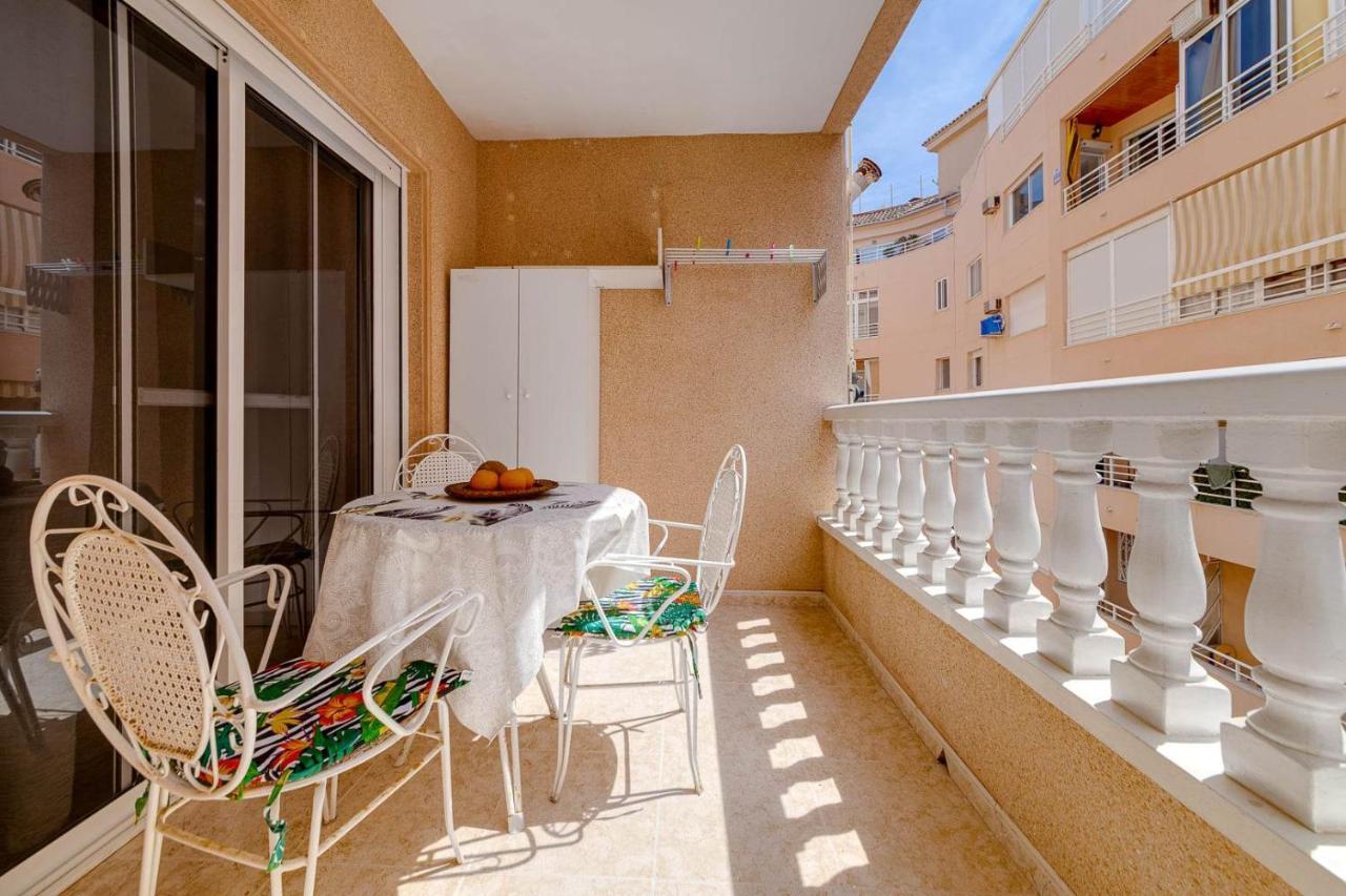 Cozy Appartment Torrevieja At Irina Luaran gambar